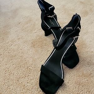 Snappy black suade sandals